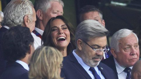 Kate Middleton y su emocionante noche en el rugby: look blanco, ovación, risas y nervios