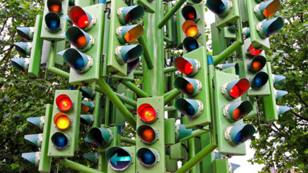 Saquean los semáforos 'high tech'