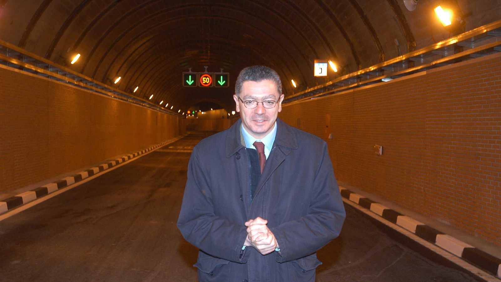 Foto: Alberto Ruiz-Gallardón, en uno de los túneles de la M-30. (Ayuntamiento de Madrid)