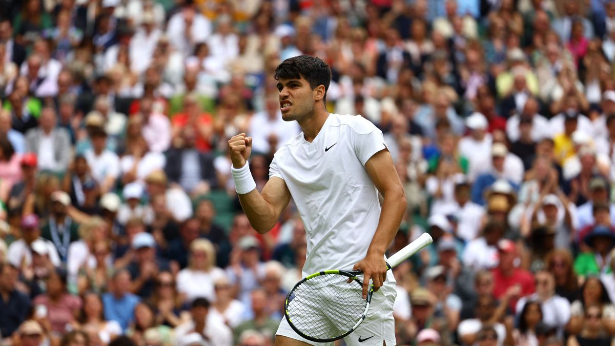 El campeón Alcaraz sobrevive al susto inicial ante Lajal para comenzar sonriendo en Wimbledon