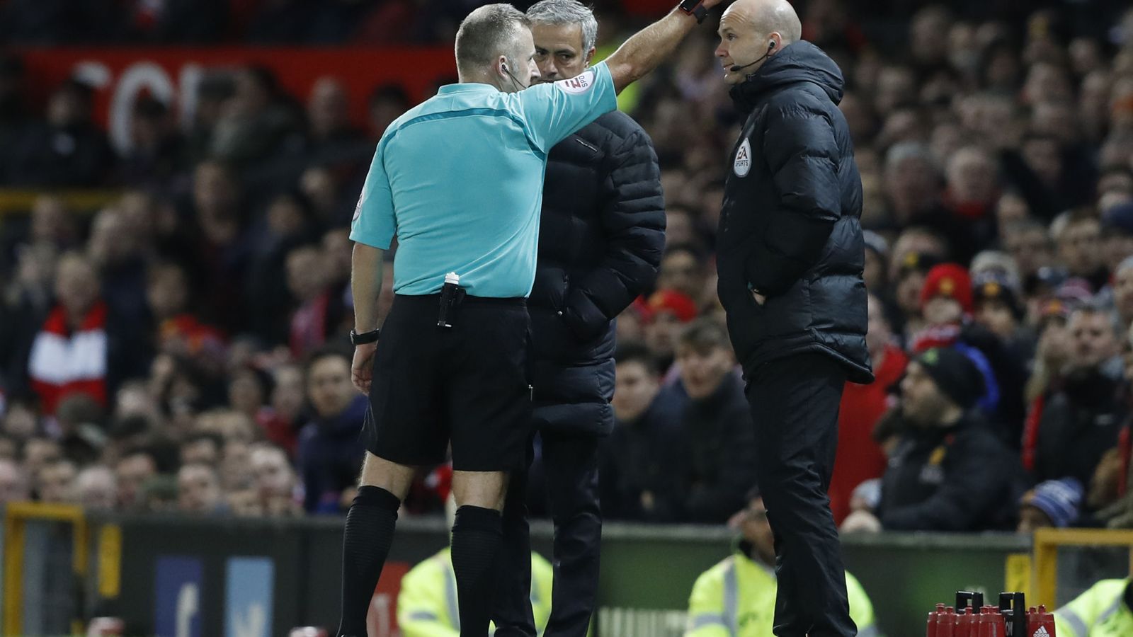 Foto: Mourinho fue expulsado en la primera parte (Carl Recine/Reuters)