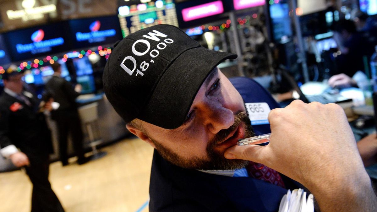 Wall Street se recupera de la 'resaca' navideña con nuevos récords 