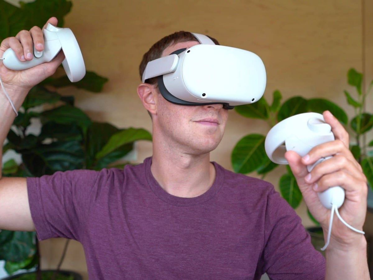 Foto: Zuckerberg pasándolo en grande con sus Oculus quest 2. (Facebook)