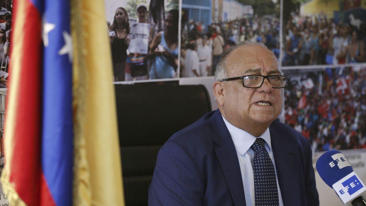 España expulsa al embajador de Venezuela y le da 72 horas para abandonar el país