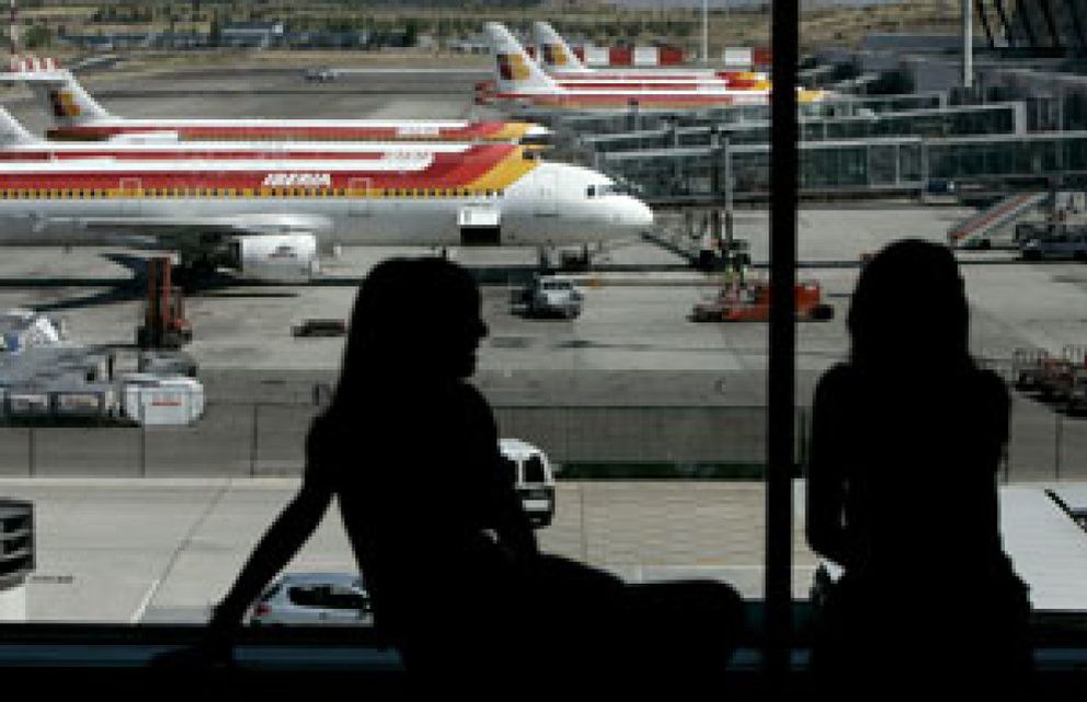 Foto: Iberia comenzará hoy a cobrar por la segunda maleta en clase turista