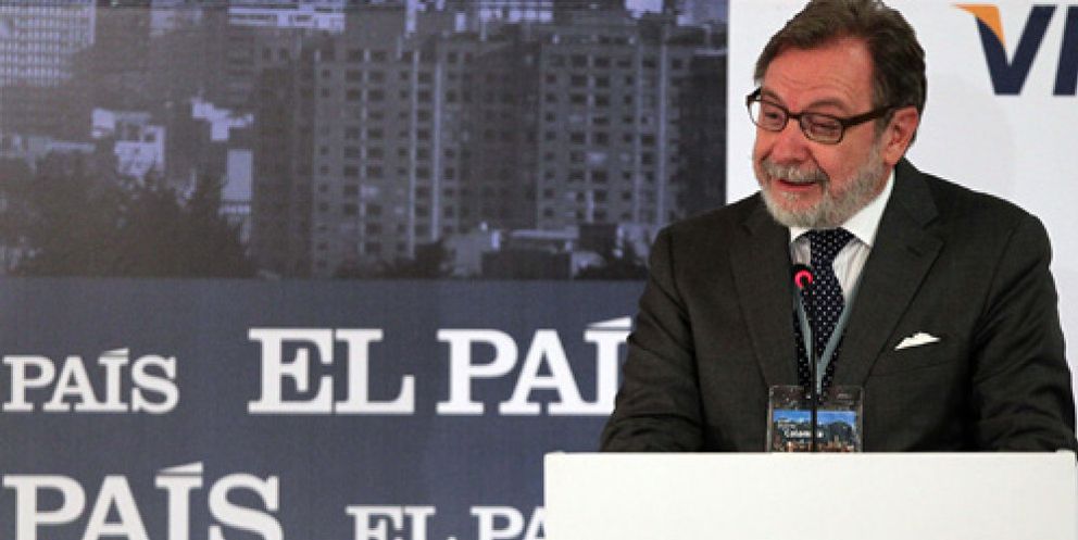 Foto: Cebrián plantea un ERE en 'El País' tras enterrar en público el negocio de prensa
