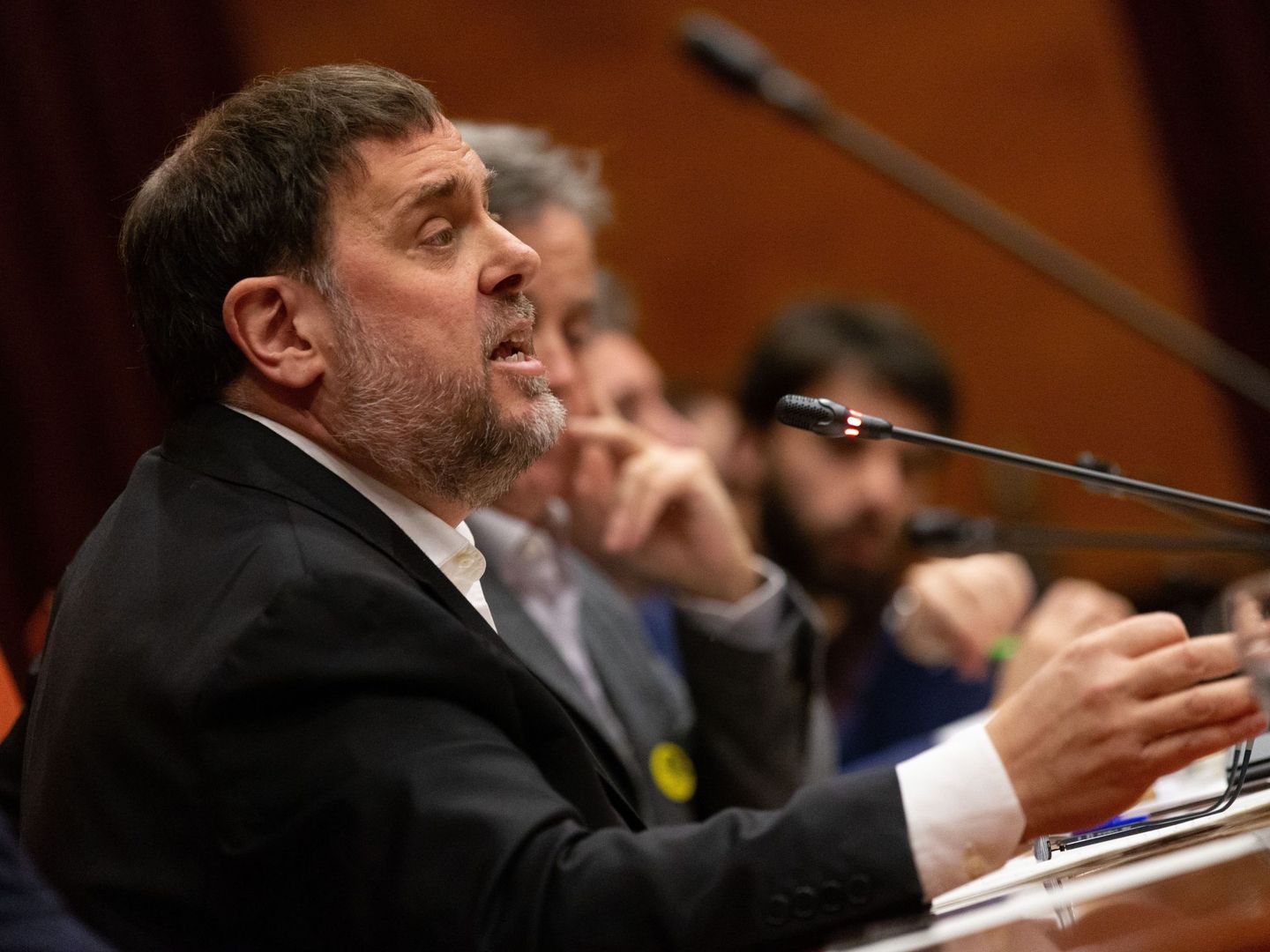 Oriol Junqueras, declarando en una comisión del Parlament. (Reuters)