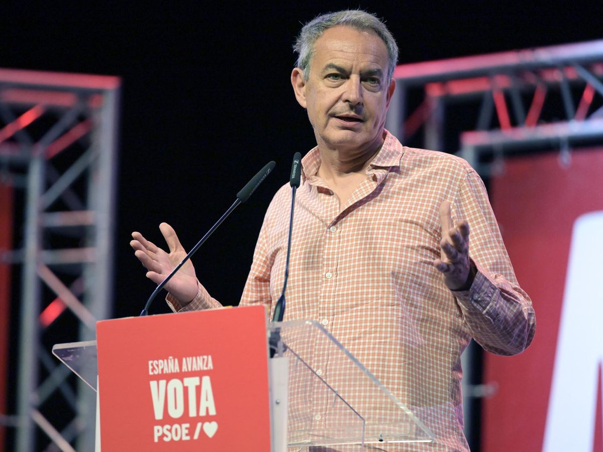 Foto: Zapatero, en un acto del PSOE en campaña electoral. (EFE/Jesús Monroy)