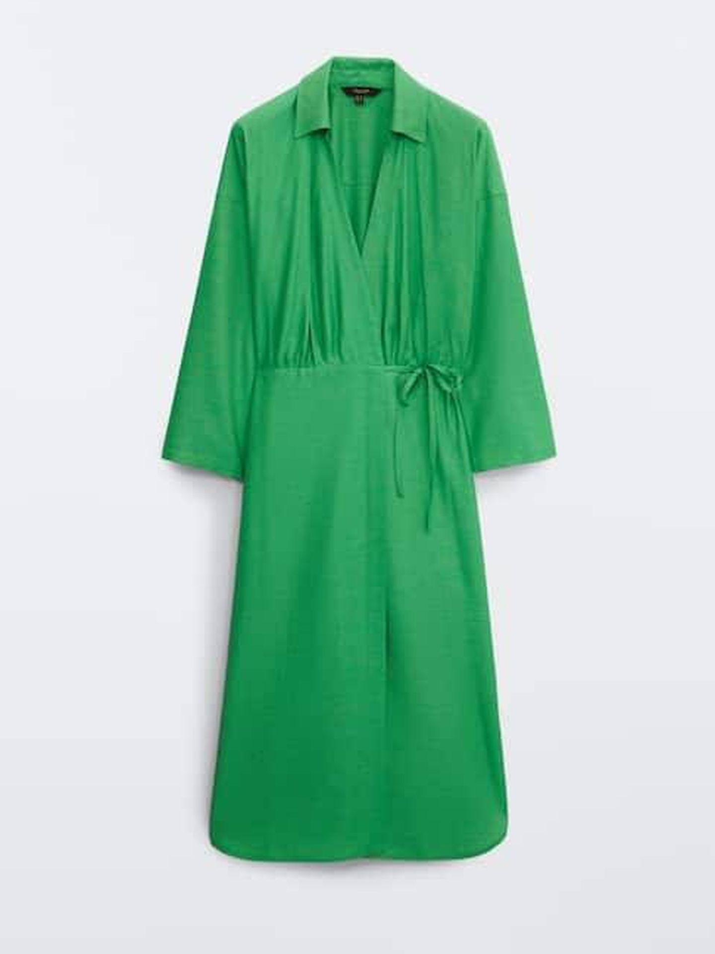 Vestido verde de Massimo Dutti. (Cortesía)