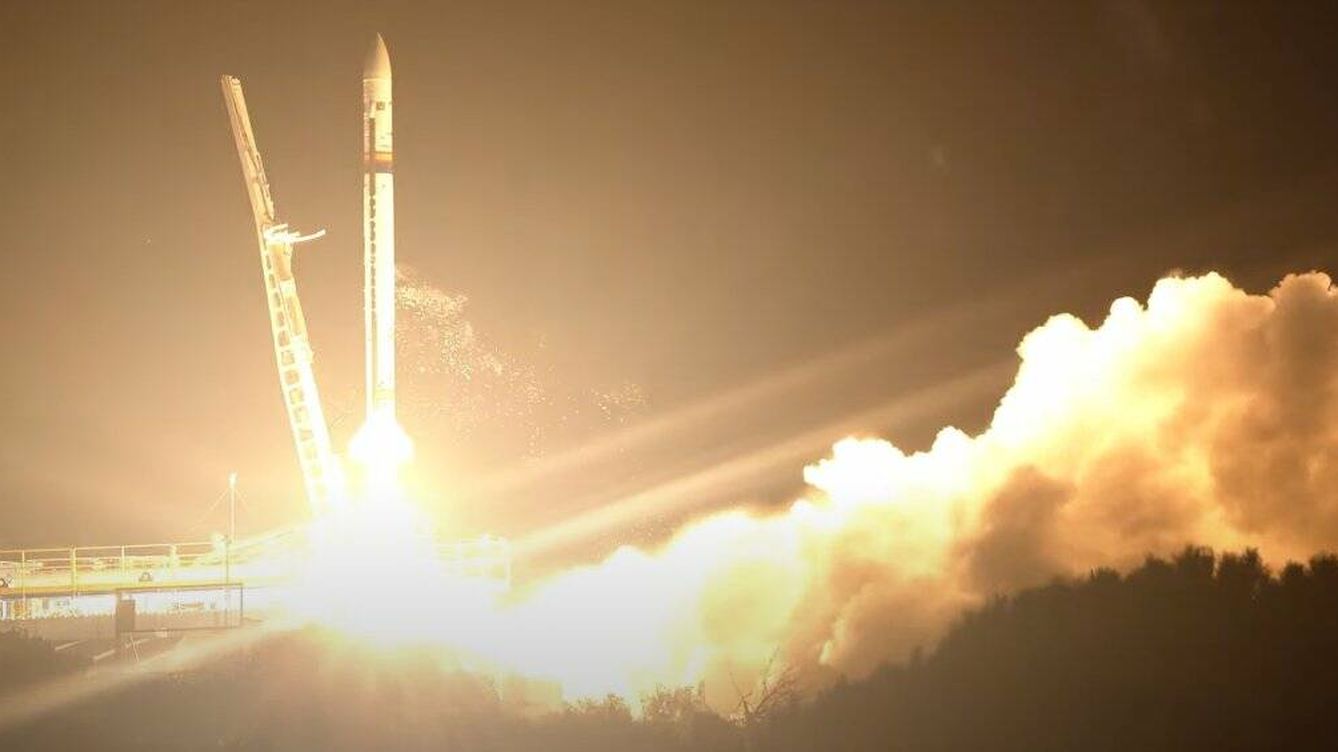 Foto: El cohete Miura 1, en el momento del despegue esta madrugada. (Foto: PLD Space)