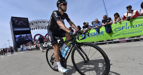 Foto: Mikel Landa, en el inicio de este Giro. (EFE)