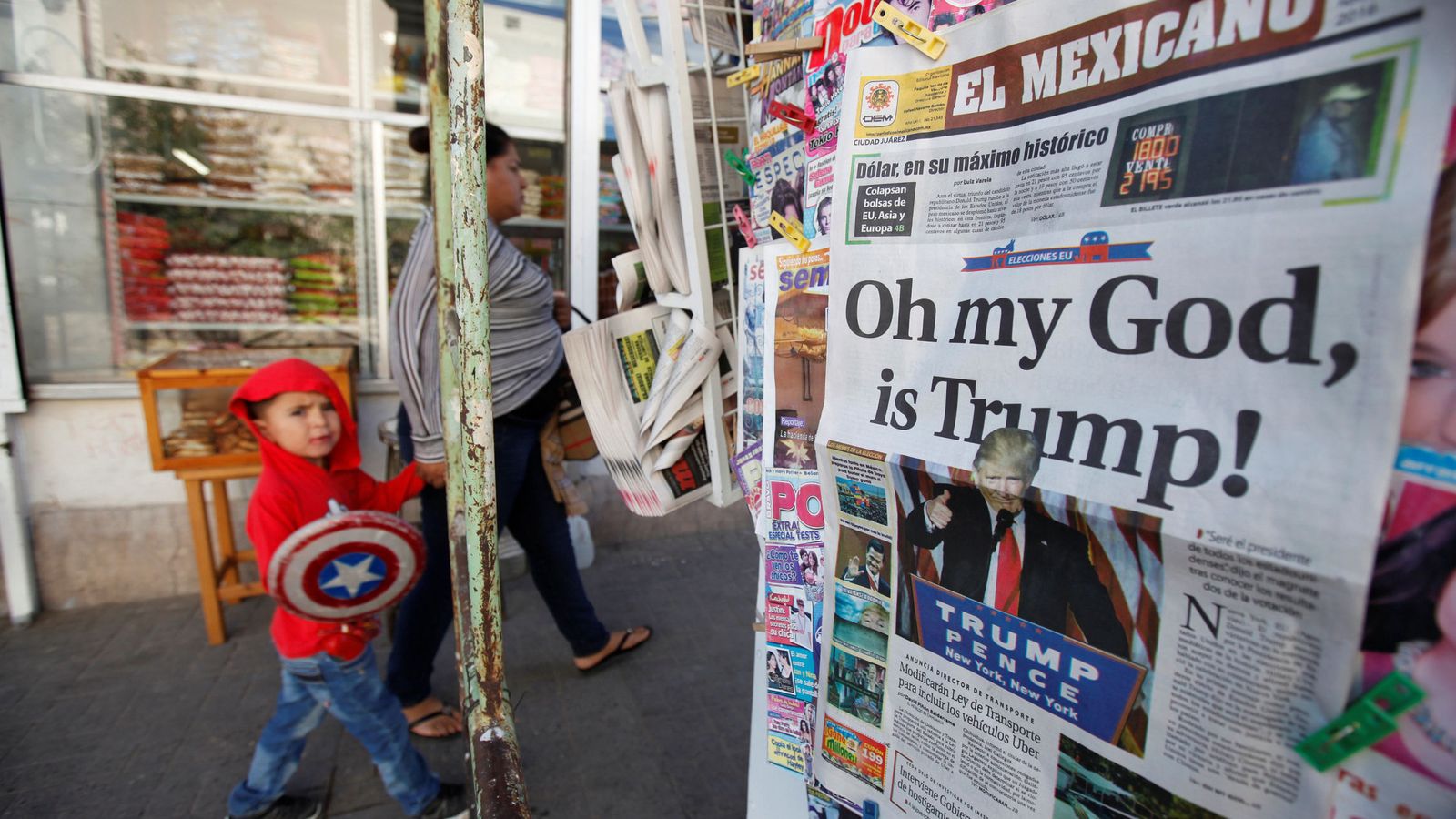Foto: Portadas de periódicos en Ciudad Juárez tras la elección de Donald Trump como presidente de los EEUU. (Reuters)