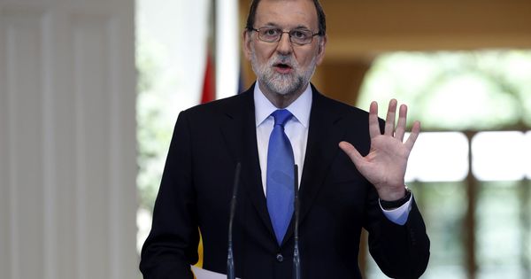 Foto: El presidente del Gobierno, Mariano Rajoy, durante su comparecencia hoy en Moncloa para hacer balance del curso político. (EFE)