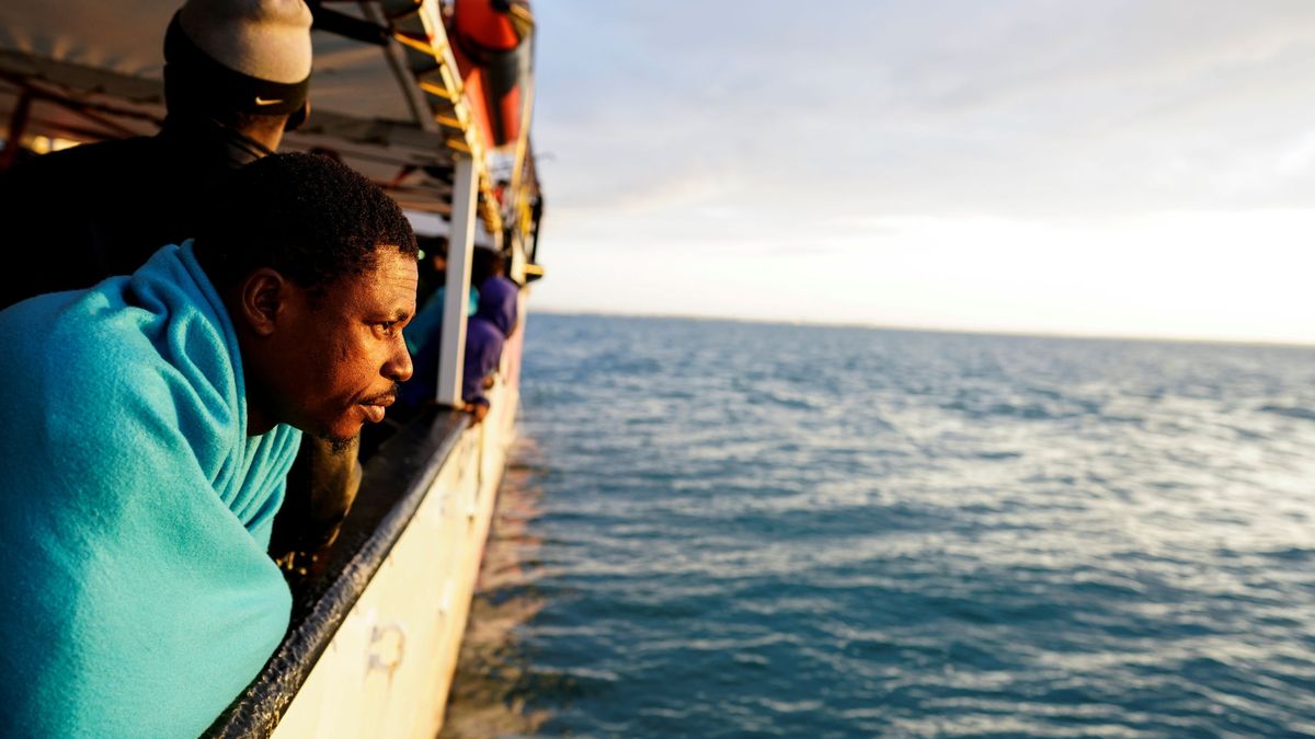 Borrell cree que una misión naval europea en Libia podría evitar las rutas migratorias