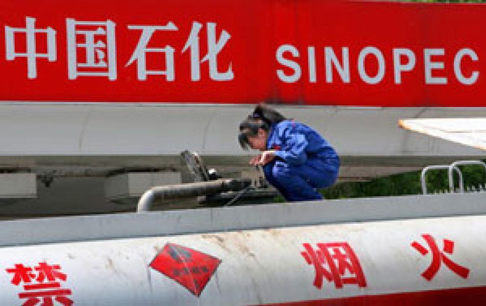 Foto: China sale de compras: la petrolera Sinopec paga $7.200 millones por la canadiense Addax