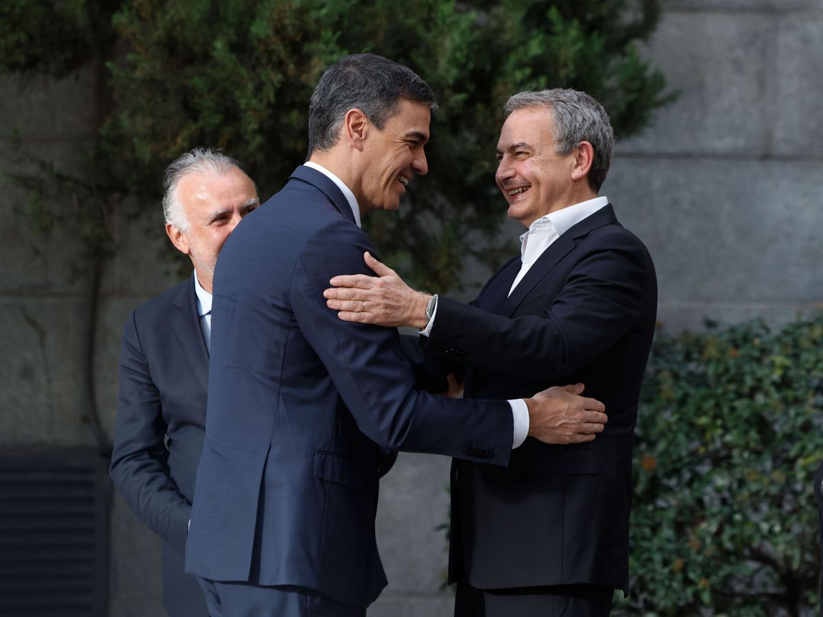 Foto: José Luis Rodríguez Zapatero (d) recibe al presidente del Gobierno, Pedro Sánchez. (EFE/Juanjo Martín) 