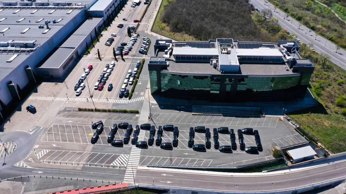 La factoría de Mercedes-Benz en Vitoria ha fabricado ya un millón de Vito y Clase V