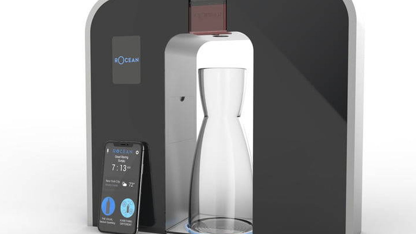Una máquina que te surte de agua incluso con sabores en la oficina.
