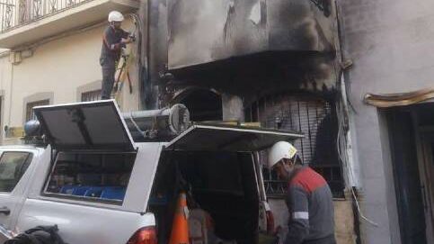 Incendian un contenedor a las puertas de la casa de un alcalde socialista en Jaén