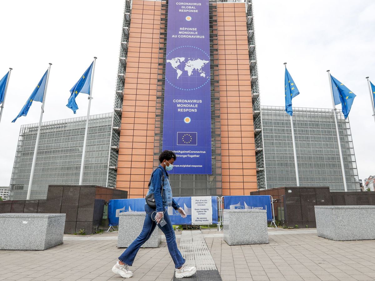 Foto: Sede de la Comisión Europea en Bruselas durante la pandemia del coronavirus. (EFE)