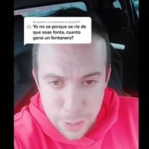 Foto: Unai Bilbao, fontanero. (TikTok/@unaibaraka)