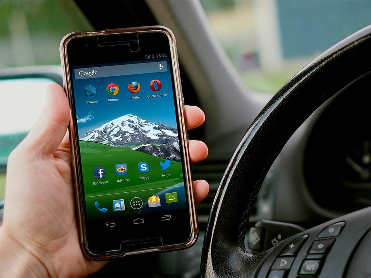 Foto: Tricicle explica los motivos para no usar el móvil conduciendo (Pixabay)