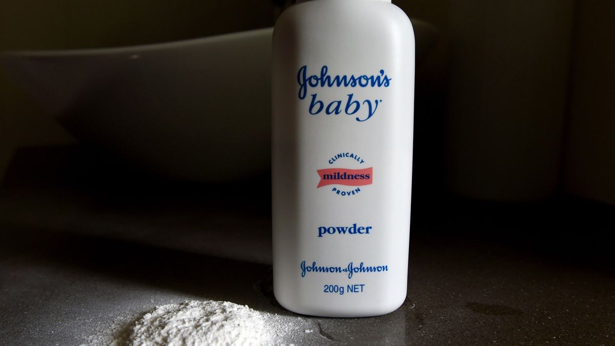 Johnson & Johnson retira sus polvos de talco tras las acusaciones de que produce cáncer 