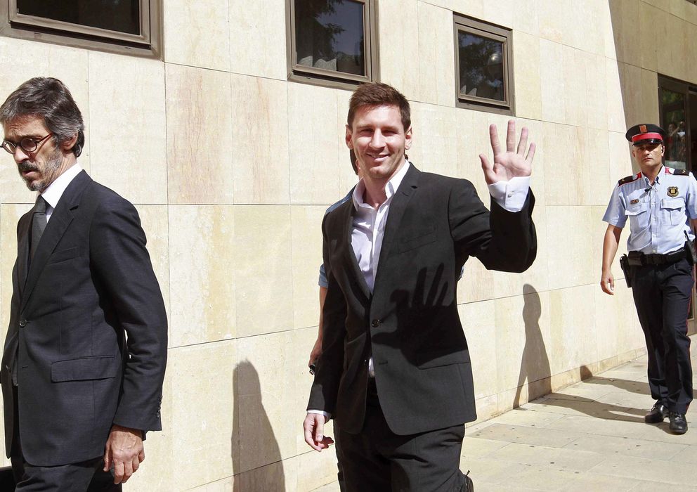 Foto: El futbolista del Barcelona, Leo Messi, tras declarar por presunto el fraude fiscal.