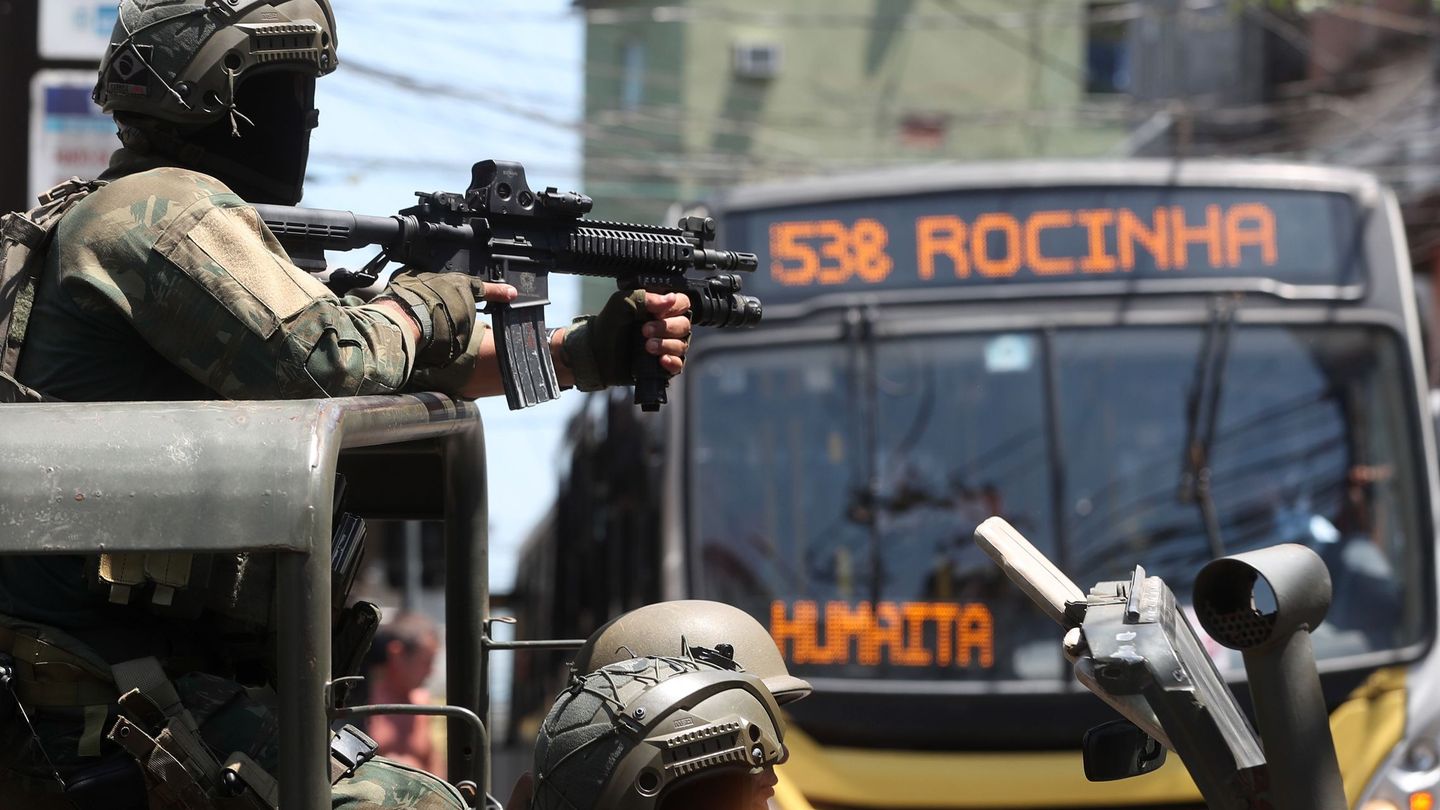 Despliegue de soldados en Rocinha, el pasado 10 de octubre de 2017. (EFE)