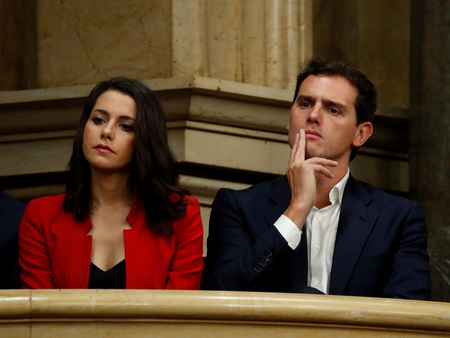 Inés Arrimadas y Albert Rivera, en la tribuna del Parlament, durante la moción de censura a Torra. (EFE)