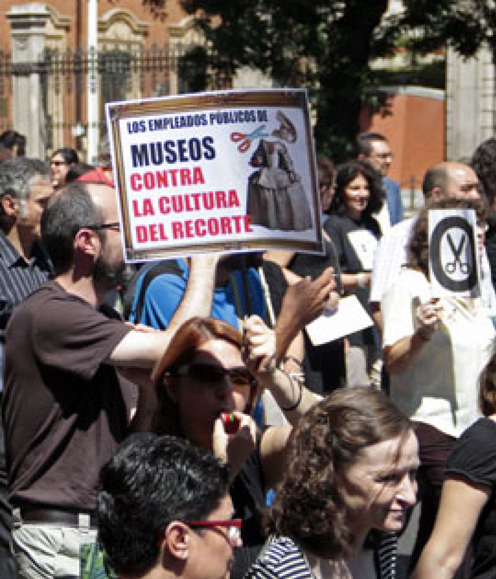 Foto: La justicia devuelve a los funcionarios madrileños parte de la paga extra eliminada