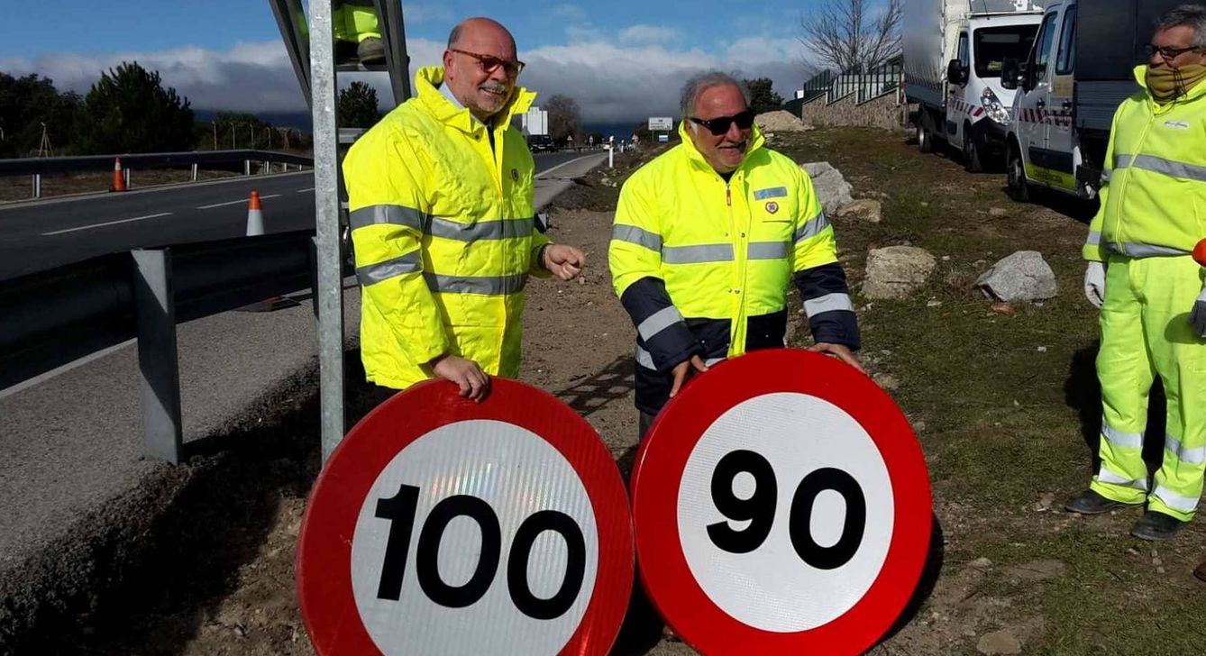 En enero de 2019 se cambió el límite de velocidad en las carreteras convencionales con arcén de 100 a 90 km/h, medida propuesta por Pere Navarro. 