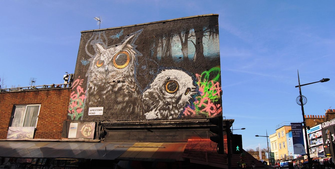 El decorado urbano de Camden no sería lo mismo sin los grafitis