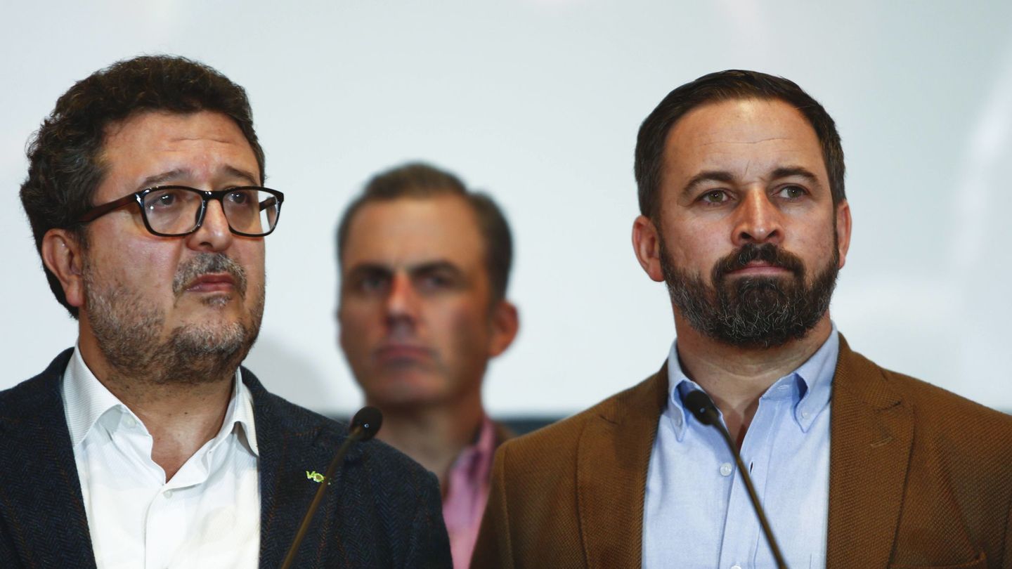 El candidato de Vox e Andalucía y Santiago Abascal. (Reuters)