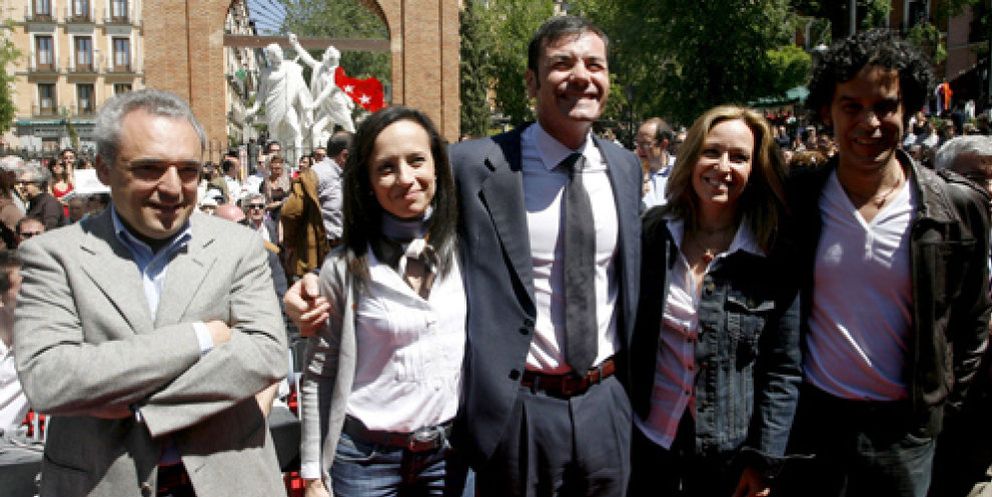 Foto: Tomás Gómez se apoya en los guerristas para hacer frente a Zapatero