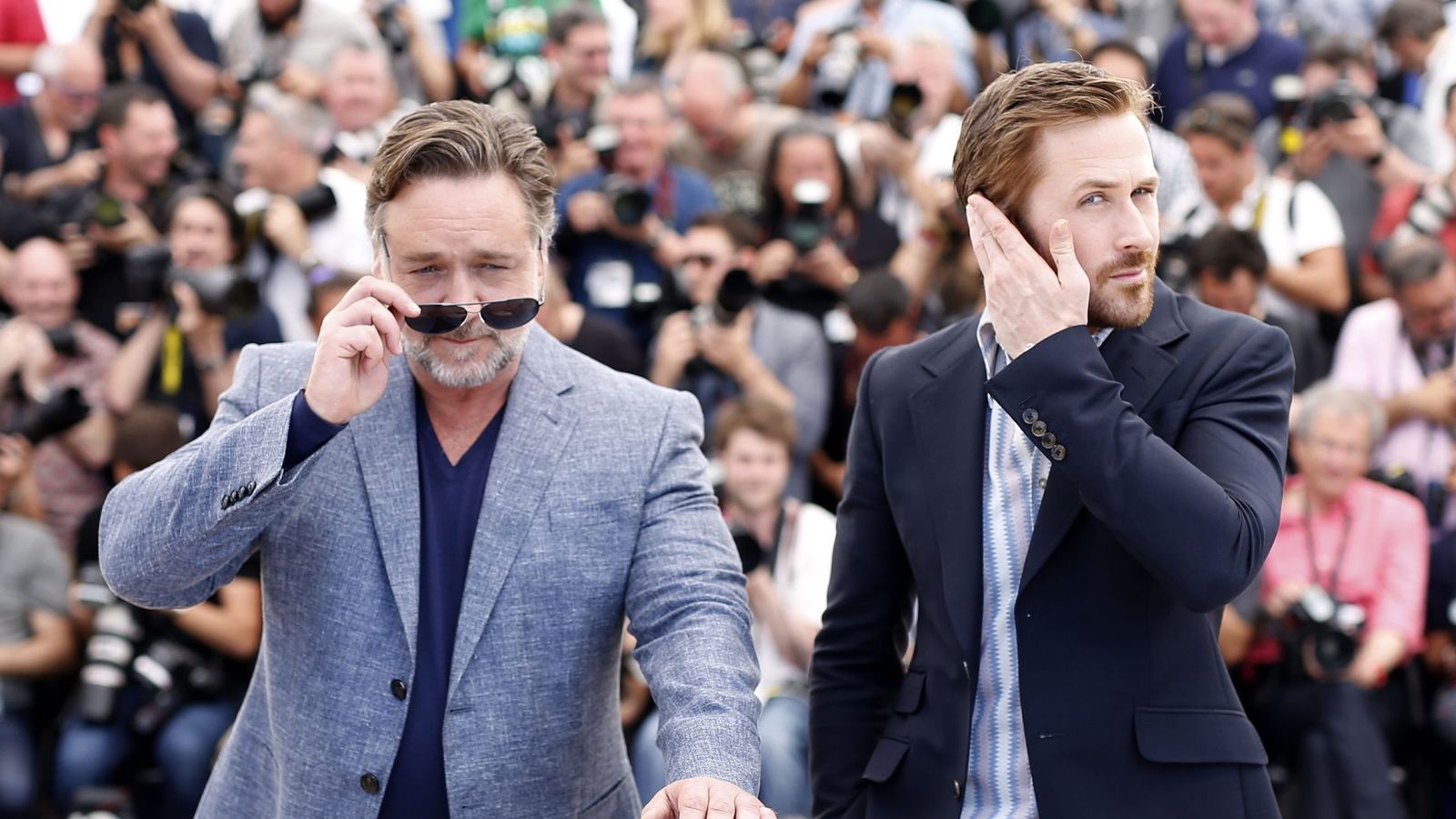 Foto: Crowe y Gosling en Cannes durante el pase de 'Dos buenos tipos'. Foto: G. Horcajuelo/Efe