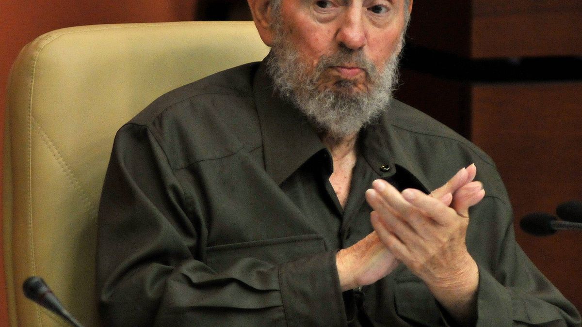 Amar y odiar a Fidel... con música
