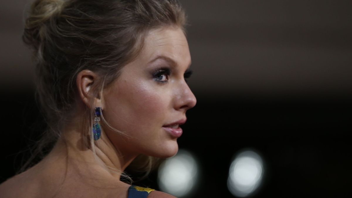 Taylor Swift revela la otra grave enfermedad de su madre: tiene un tumor cerebral