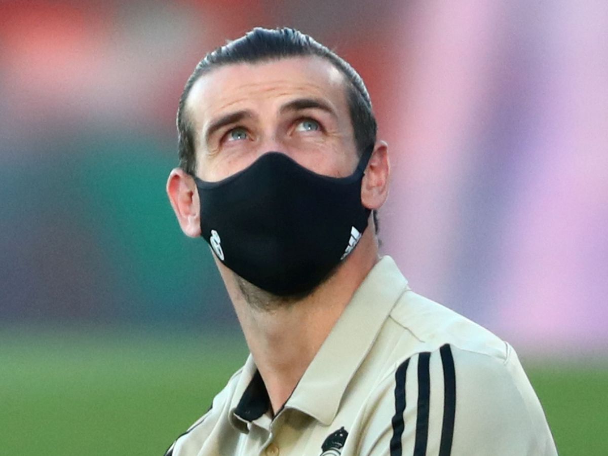 Foto: Gareth Bale, con mascarilla, antes del partido entre el Real Madrid y el Getafe. (Efe)