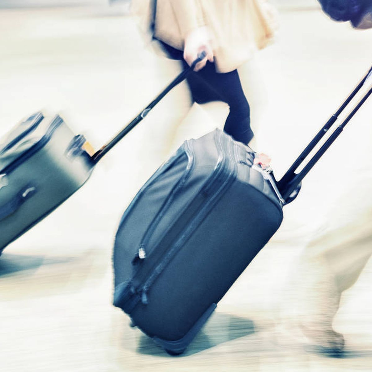 Pagar por el equipaje de mano? United Airlines cobra por llevar maleta