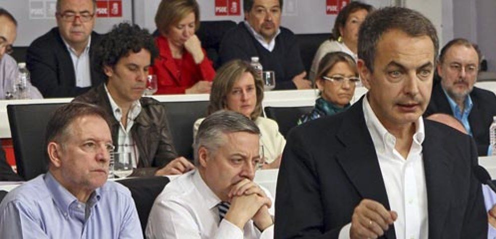 Foto: Zapatero lanza un guiño polémico: "El PSOE tiene cerebro femenino"