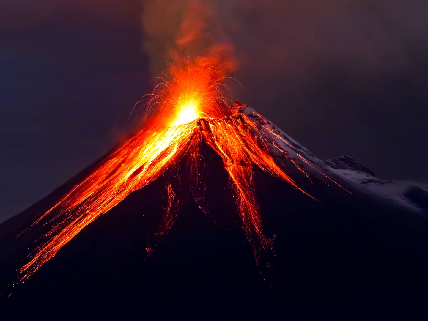 El volcán Tungurahua en Ecuador (iStock).