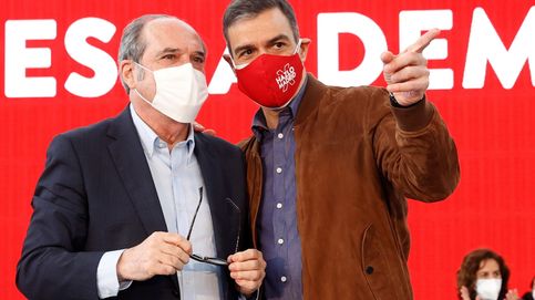 El diseño y los giros de campaña siembran dudas y malestar en el PSOE