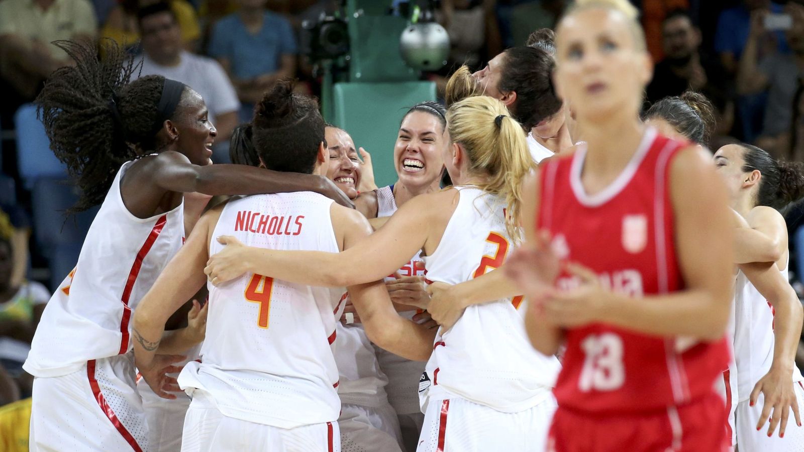 Foto: Las jugadoras españolas celebran la victoria (Shannon Stapleton/Reuters)