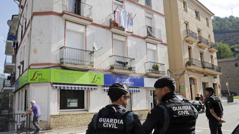 Los Mossos registran la casa del imán de Ripoll buscando pistas de los atentados