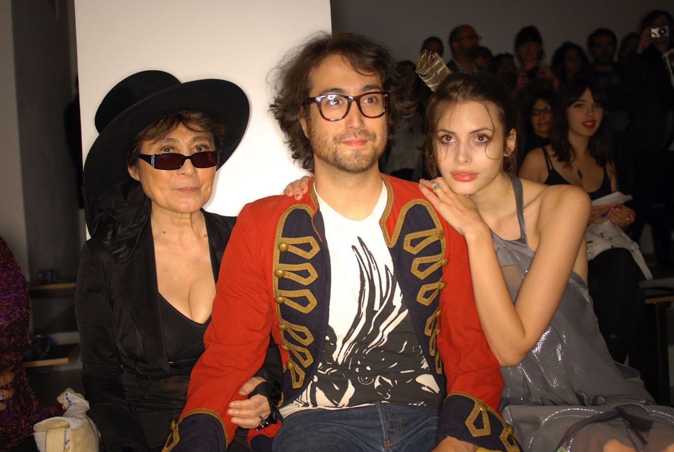 Yoko Ono y su hijo Sean. (Gtres)