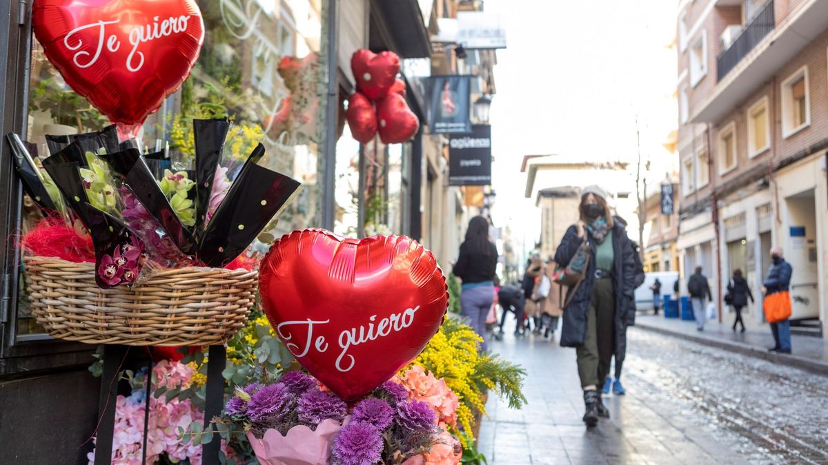 ¿Por qué nos empeñamos en enviar frases de amor enlatadas cada San Valentín?