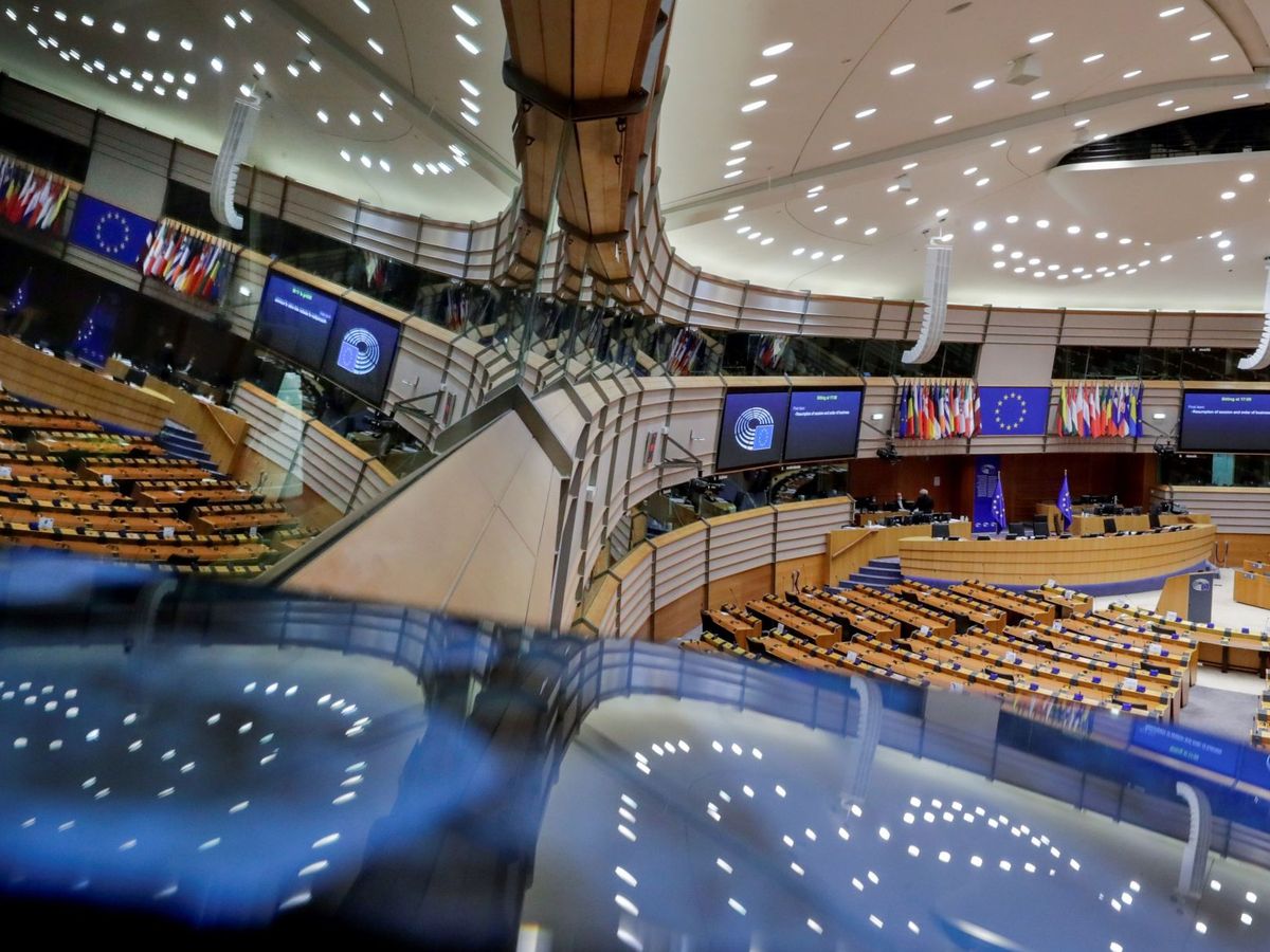 Foto: El hemiciclo del Parlamento Europeo antes de un pleno. (EFE/Olivier Hoslet)