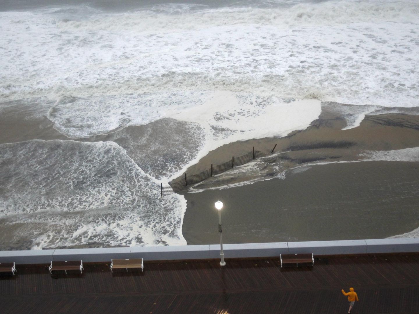 Playa de Ocean City, en Maryland, afectada por un temporal. (Reuters)