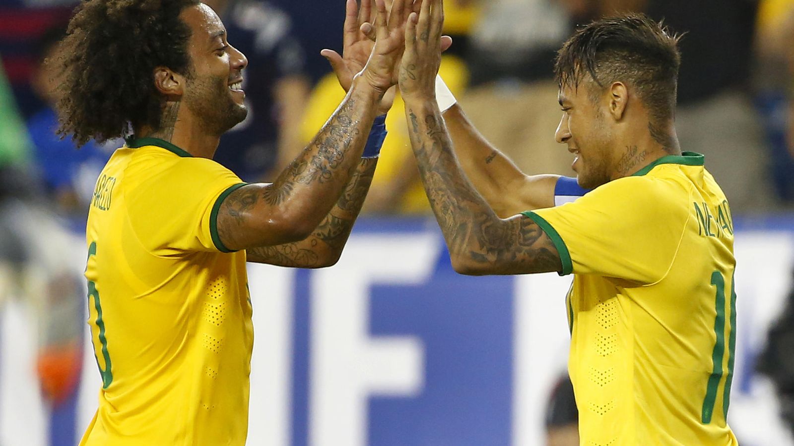 Foto: Marcelo y Neymar durante un partido con Brasil. (Winslow Townson/USA TODAY Sports)
